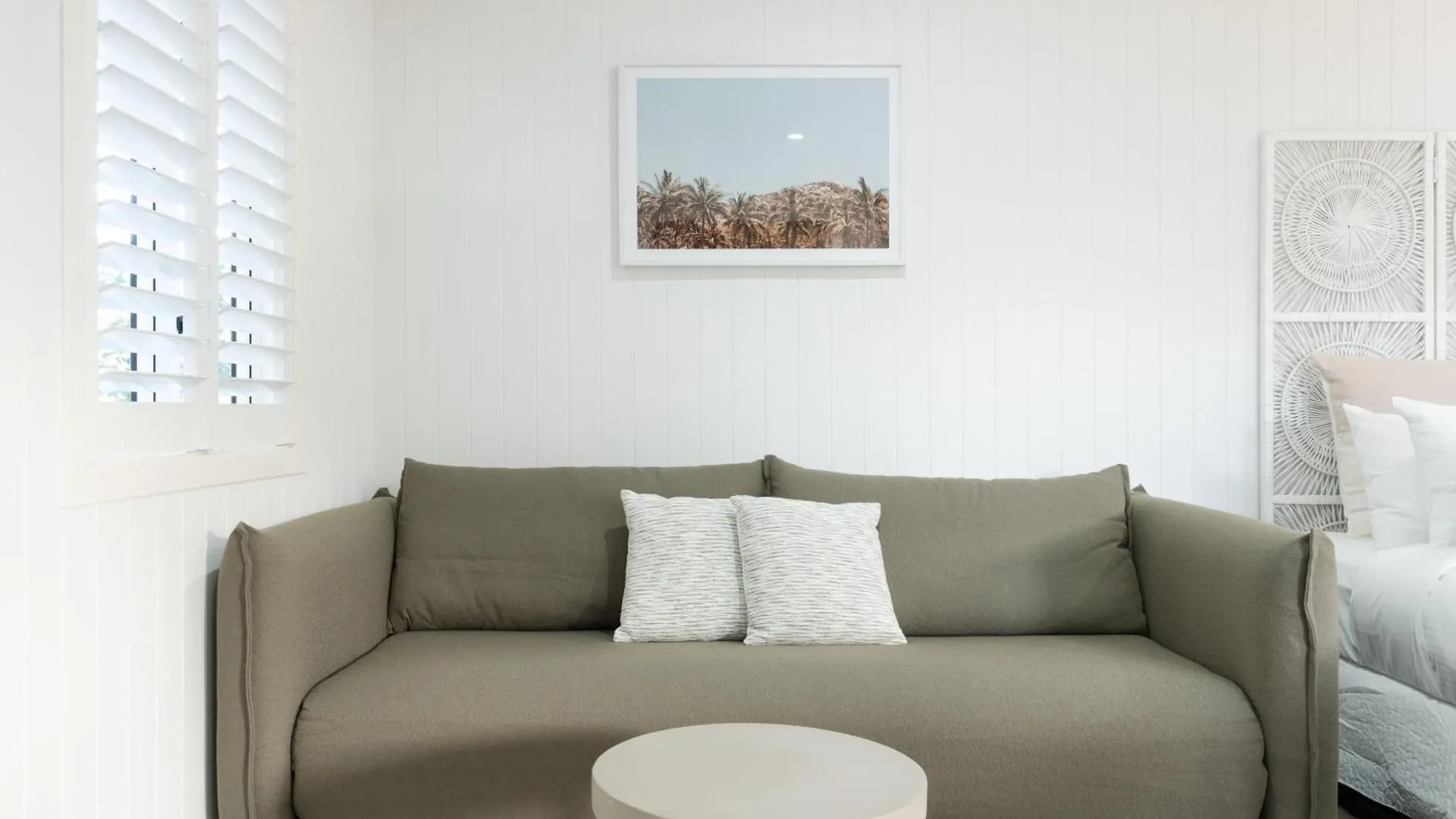 Kombali At Moffat Beach Caloundra Holiday home