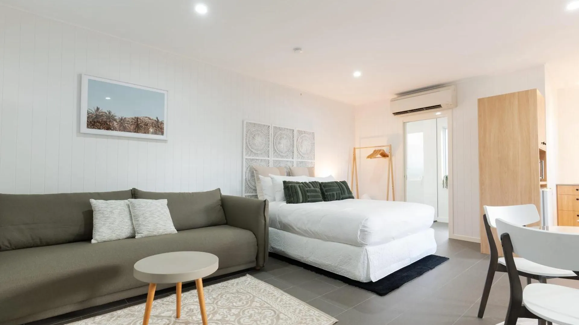 Kombali At Moffat Beach Caloundra