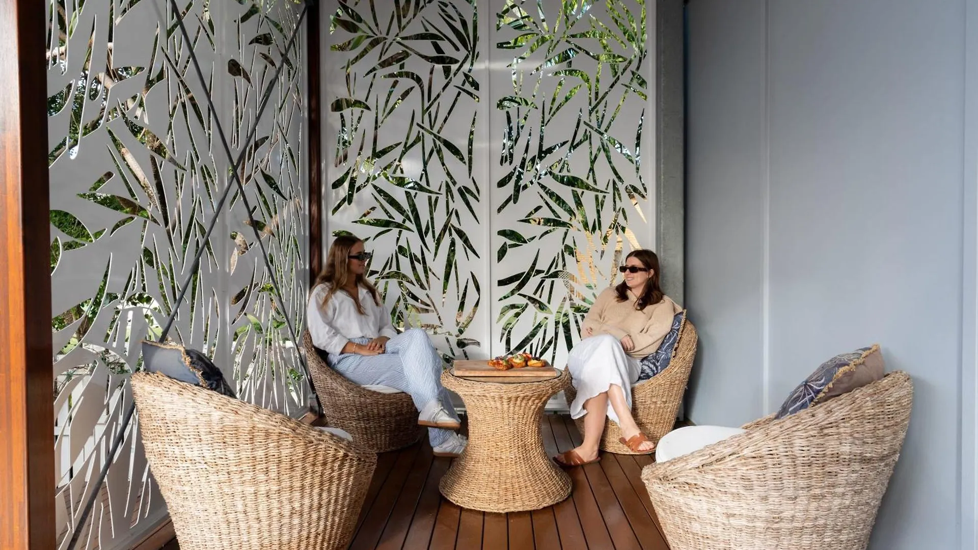 Kombali At Moffat Beach Caloundra Holiday home